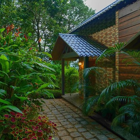 慕那尔大象通道度假村 蒙纳 外观 照片 Thekkady Spice Village