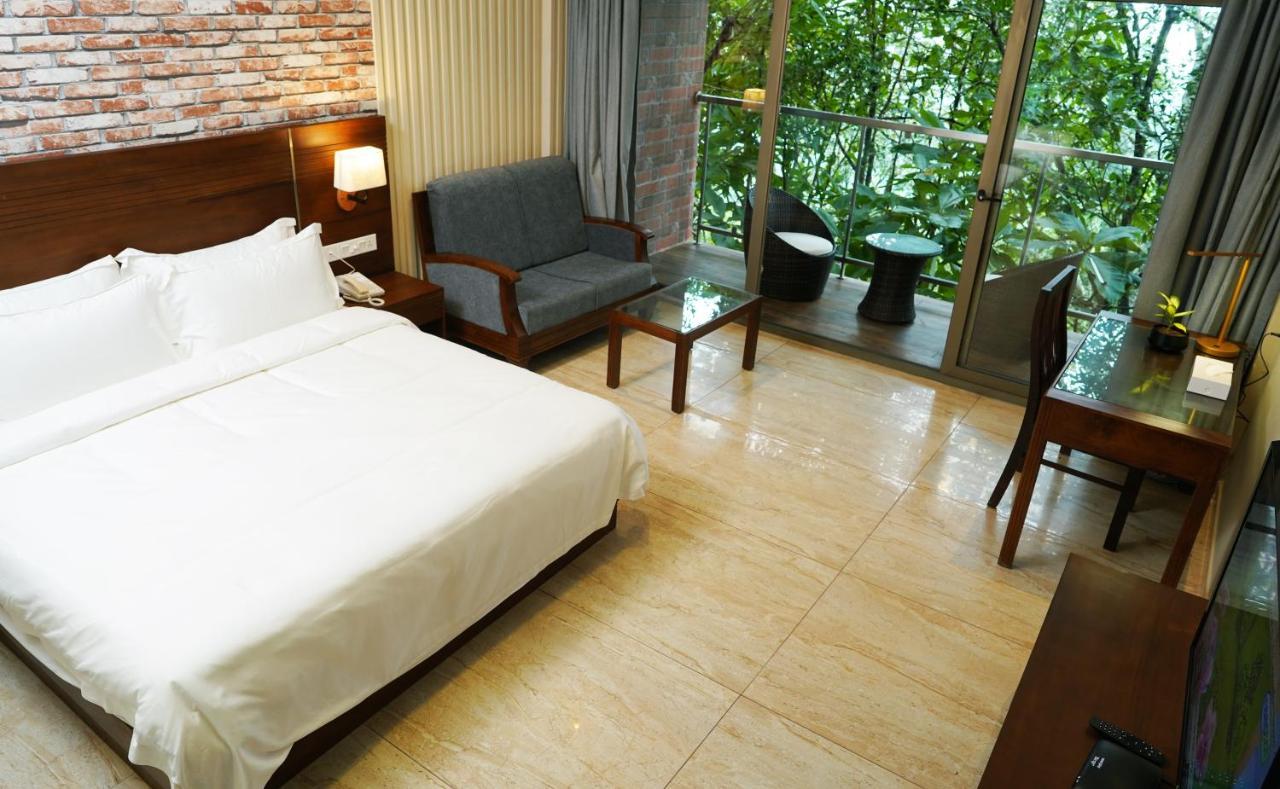 慕那尔大象通道度假村 蒙纳 外观 照片 A room at the hotel