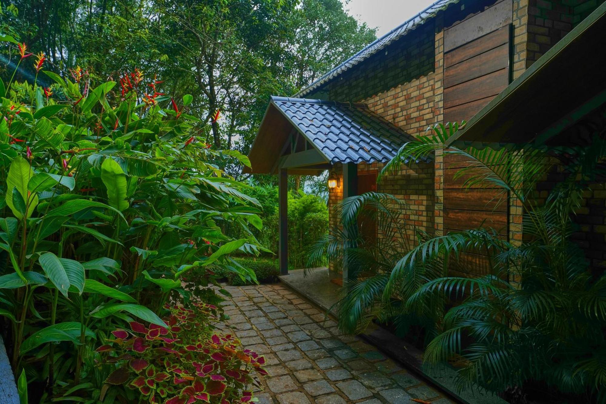慕那尔大象通道度假村 蒙纳 外观 照片 Thekkady Spice Village